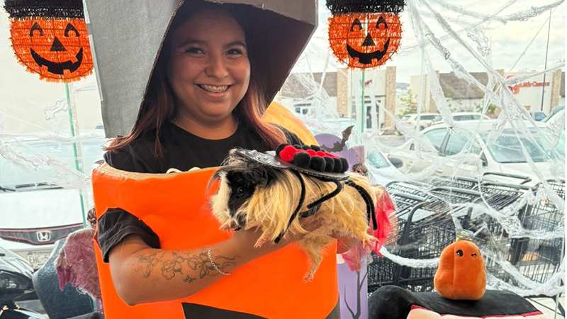 Mascotas y disfraces: la fiesta de Halloween de Petco