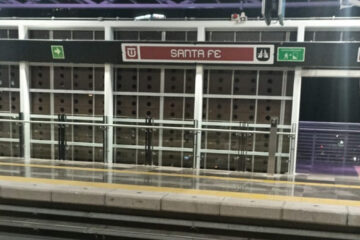 Tren El Insurgente: ¿Conviene más viajar en el nuevo tren o en autobús?