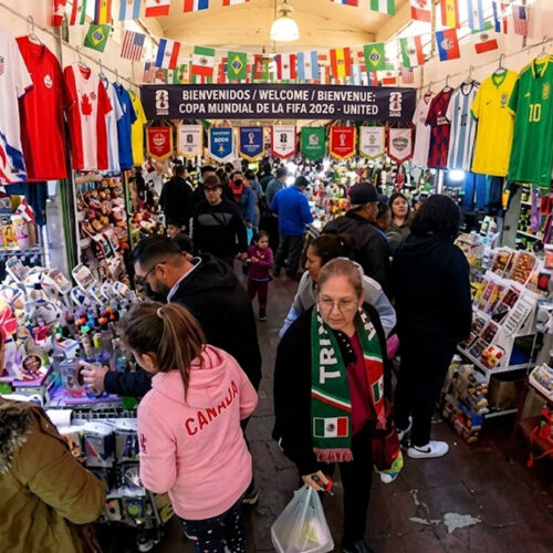 Crece la oferta de productos mundialistas en los mercados de la capital