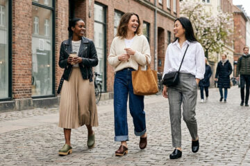Zuecos y suecos la gran revolución del calzado femenino