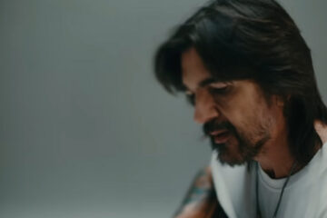 Juanes honra la memoria de su madre con una conmovedora versión en vivo