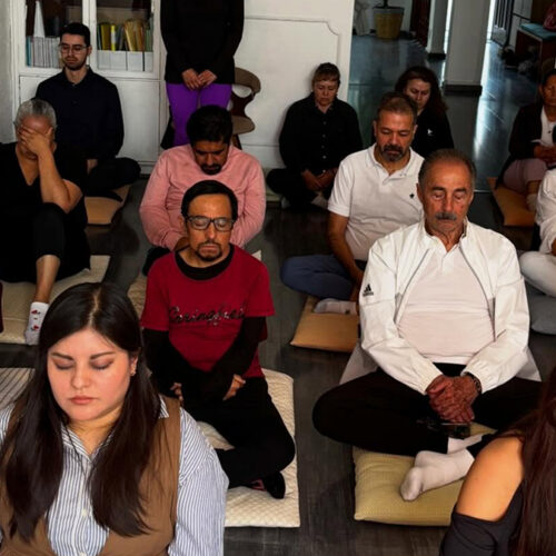 El método de limpieza mental que impulsa la paz interior en la sociedad actual