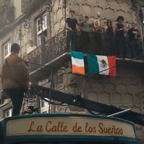 U2 convierte el caos de la lluvia en una velada legendaria para sus fans mexicanos