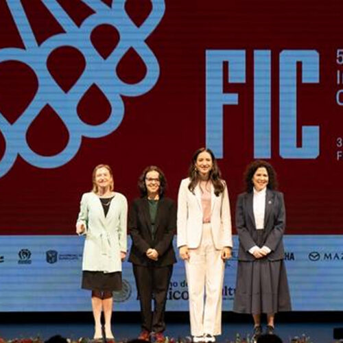 Francia y la diversidad mexicana engalanan el Festival Cervantino