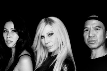 Donatella Versace y Revolve se unen para revolucionar la industria de la moda y la belleza