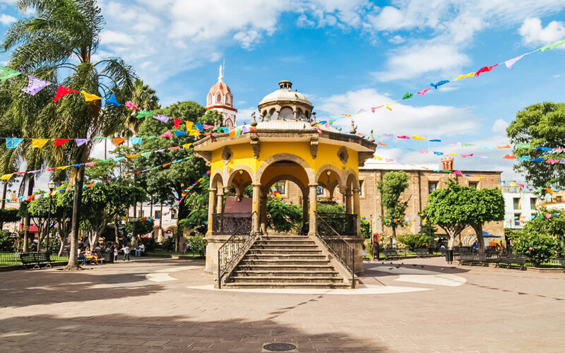 Guadalajara se alza con fervor patrio para celebrar el grito al estilo tapatío